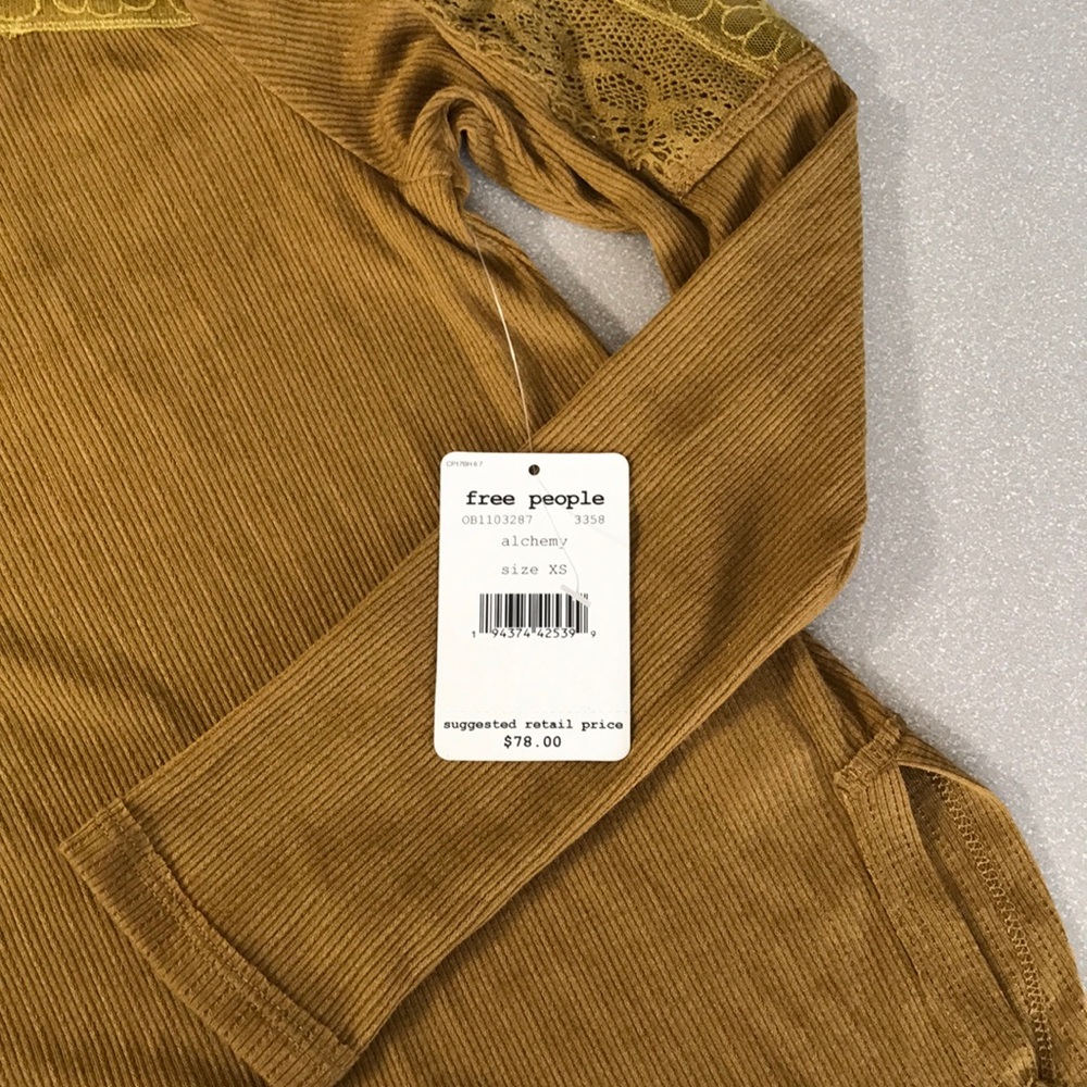 Free People alchemy layering top XS NEW! - Picture 6 of 9